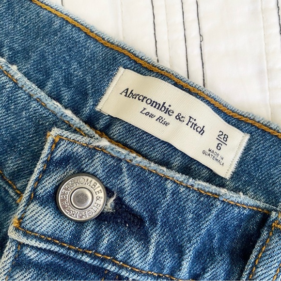 Abercrombie Low Rise Curve Love Cutoff Shorts Button Fly size 28 or 6 - Picture 2 of 7